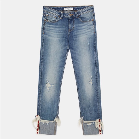 JEANS WITH UNEVEN HEMS AND PEARL BEADS - Picture 7 of 8